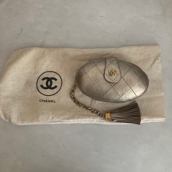 Auth Chanel Vintage Gold Leather Evening Clutch - Picture 16 of 16